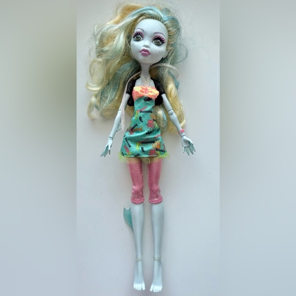 Monster High LAGOONA BLUE Picture Day Collectable Doll - Picture 2 of 7